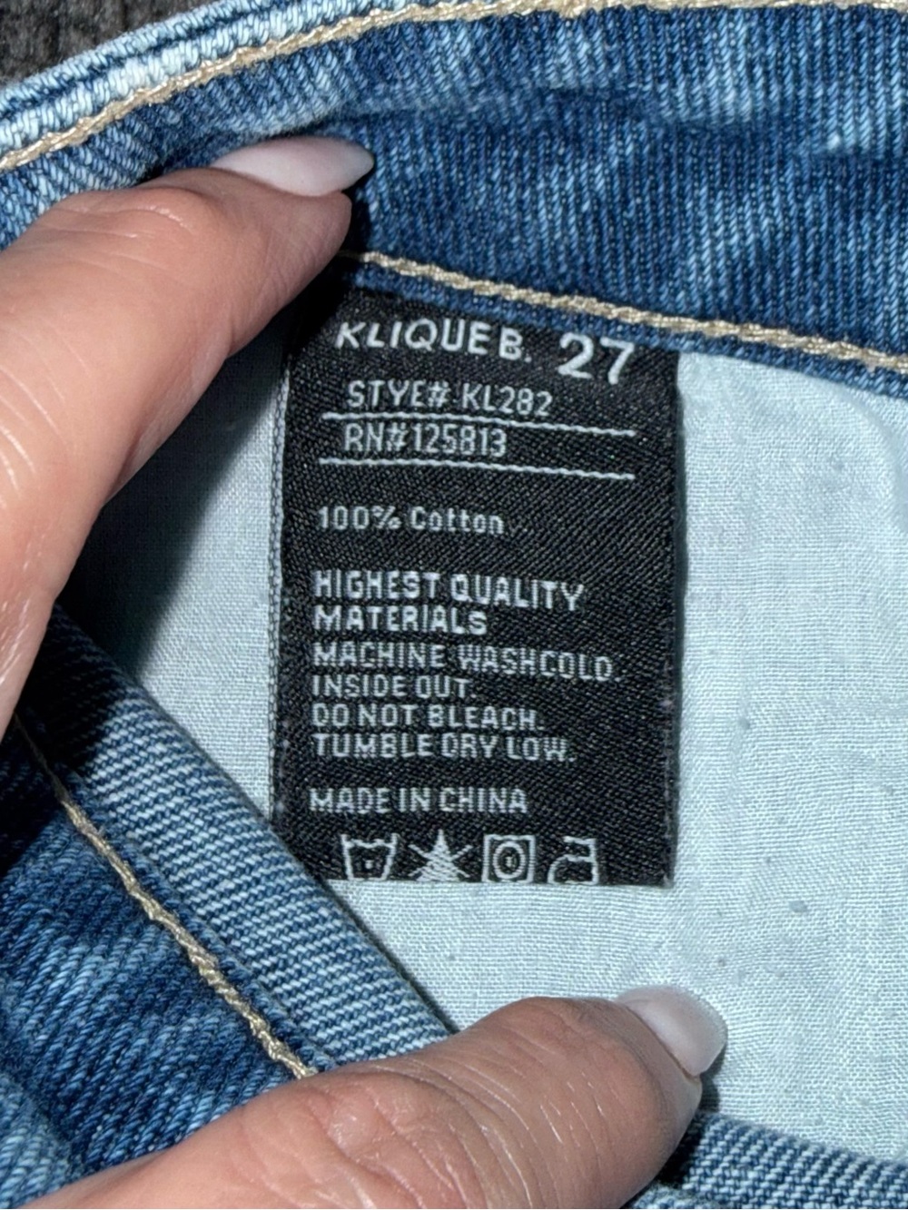 Klique B Distressed Cutoff Denim Shorts Size 27 High Rise Light Wash Jorts - Picture 8 of 12